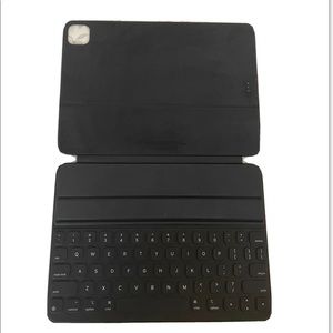 Apple Smart Keyboard Folio for iPad
Pro & Air